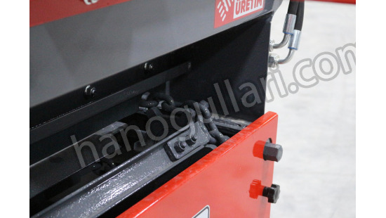 COG-S-M5-Single Axle Greenhouse Type Maure Spreader